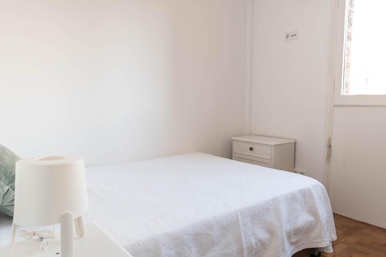 Apartamento Luminoso, Funcional Y Amplio En Zona Hospitalaria パンプローナ エクステリア 写真