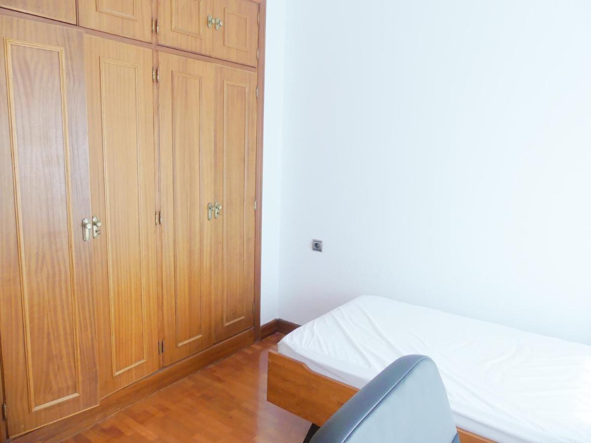 Apartamento Luminoso, Funcional Y Amplio En Zona Hospitalaria パンプローナ エクステリア 写真